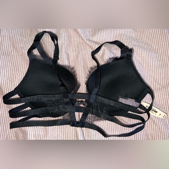 Victoria’s Secret Very Sexy Push Up - Picture 2 of 2